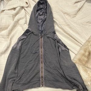 Lucky brand zip sweatshirt size small